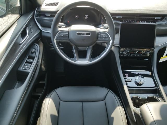 new 2025 Jeep Grand Cherokee car, priced at $45,331