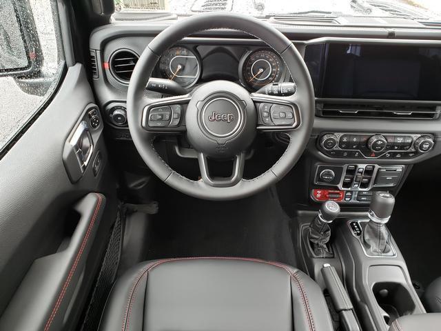 new 2025 Jeep Wrangler car, priced at $58,907