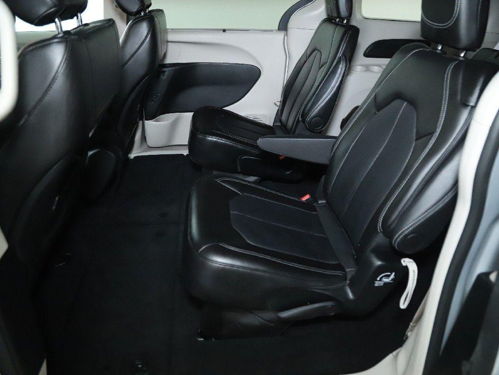 used 2024 Chrysler Pacifica car, priced at $28,294