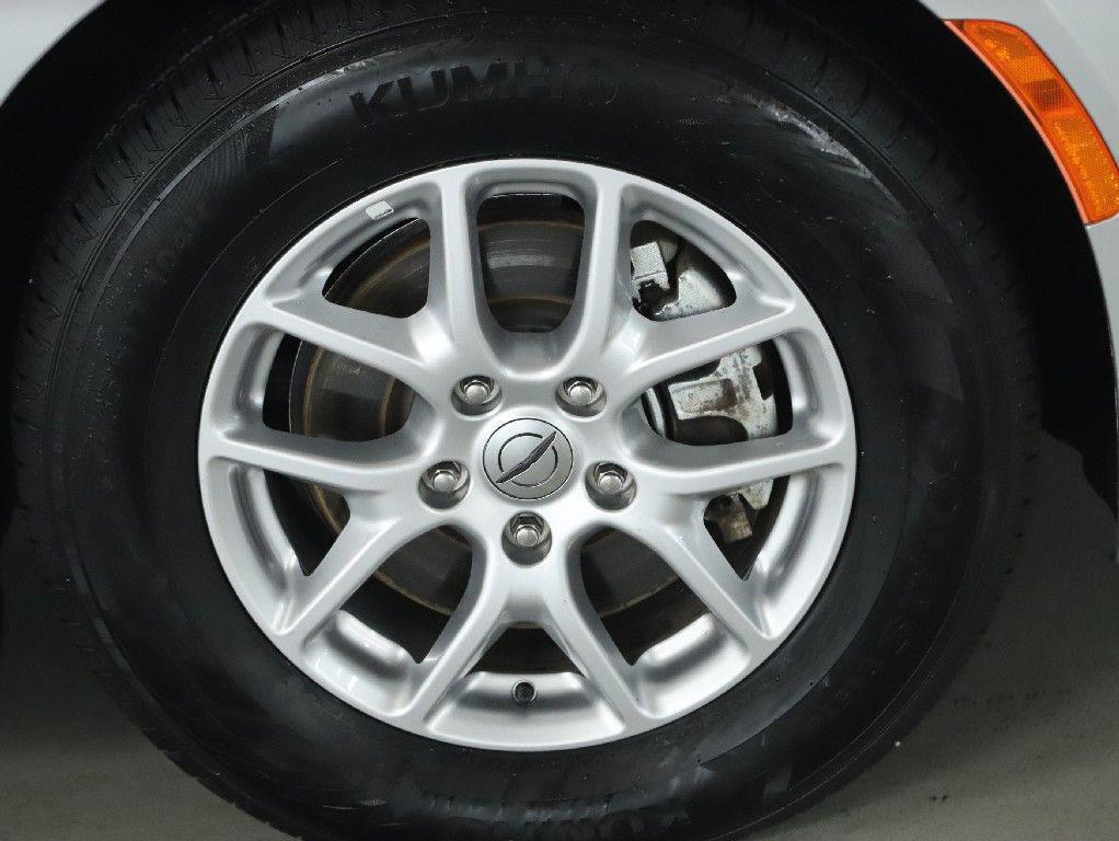 used 2024 Chrysler Pacifica car, priced at $28,294