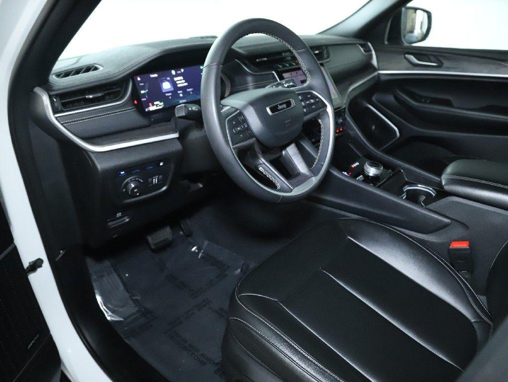 used 2024 Jeep Grand Cherokee 4xe car, priced at $29,373