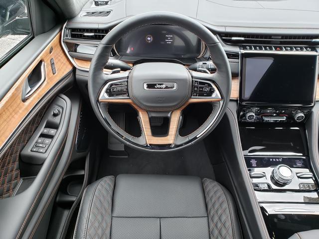 new 2025 Jeep Grand Cherokee L car, priced at $67,625