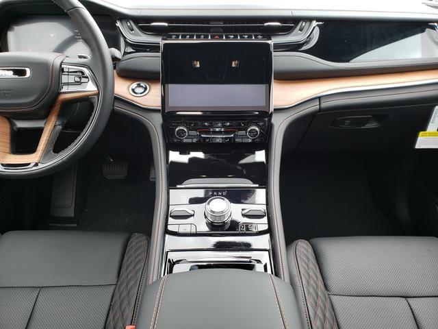new 2025 Jeep Grand Cherokee L car, priced at $67,625