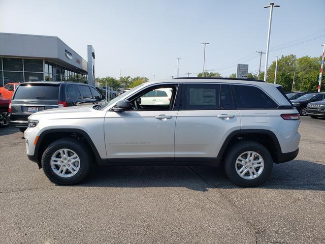 new 2024 Jeep Grand Cherokee car, priced at $35,613