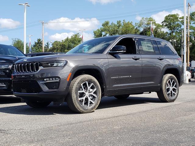 new 2024 Jeep Grand Cherokee car, priced at $45,261