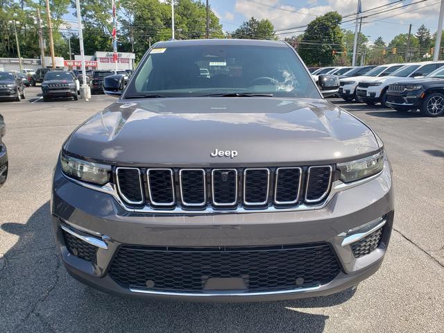 new 2024 Jeep Grand Cherokee car, priced at $45,261