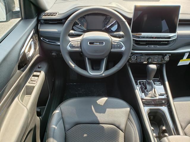 new 2025 Jeep Compass car, priced at $31,760