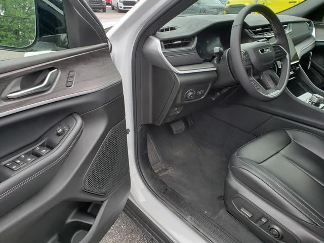 new 2025 Jeep Grand Cherokee L car, priced at $43,093