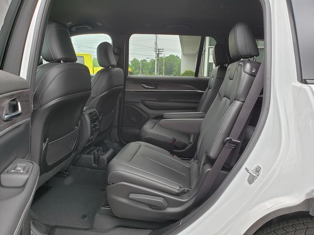new 2025 Jeep Grand Cherokee L car, priced at $43,093