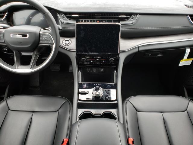 new 2025 Jeep Grand Cherokee L car, priced at $43,093