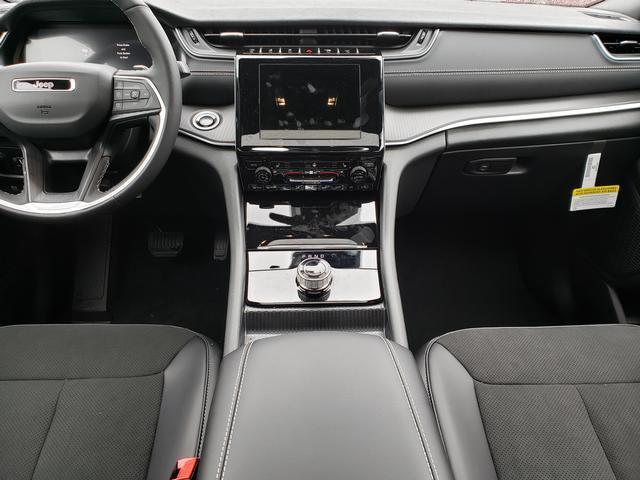 new 2025 Jeep Grand Cherokee L car, priced at $40,865