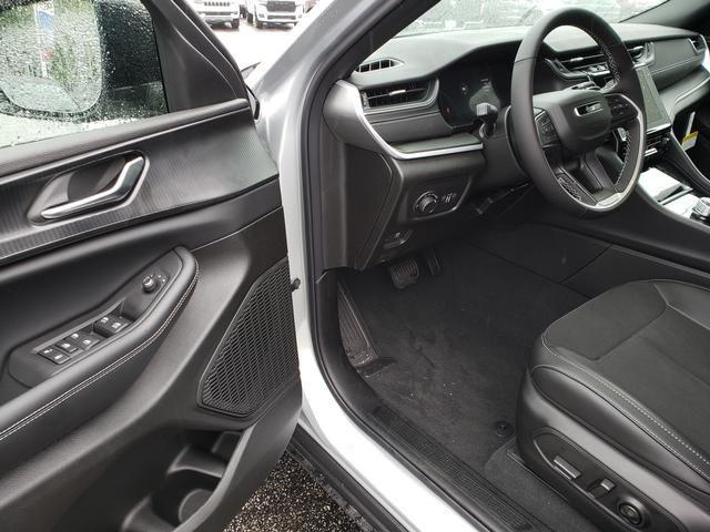 new 2025 Jeep Grand Cherokee L car, priced at $40,865