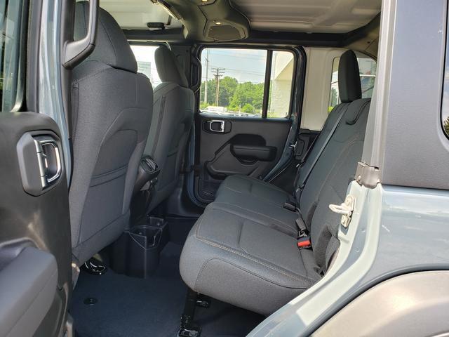 new 2025 Jeep Wrangler car, priced at $42,531