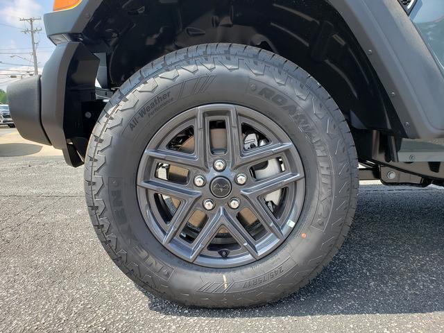 new 2025 Jeep Wrangler car, priced at $42,531