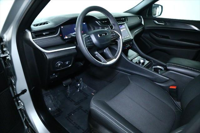 used 2024 Jeep Grand Cherokee car, priced at $36,289
