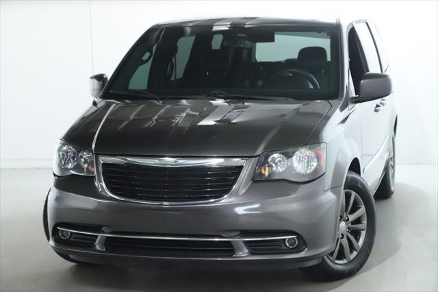 used 2015 Chrysler Town & Country car, priced at $11,496