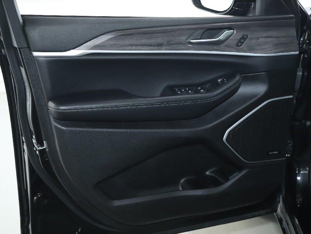 used 2024 Jeep Grand Cherokee 4xe car, priced at $27,987