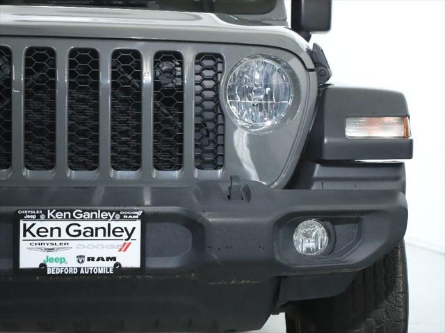 used 2020 Jeep Gladiator car, priced at $29,286