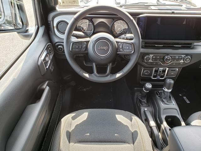 new 2025 Jeep Wrangler car, priced at $42,531