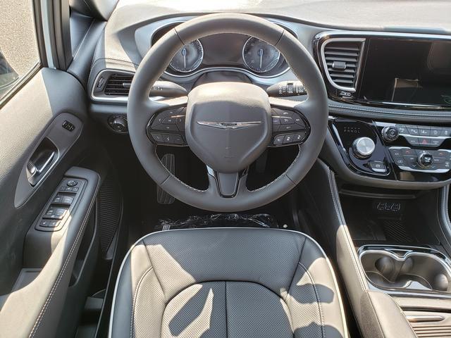 new 2025 Chrysler Pacifica car, priced at $49,411