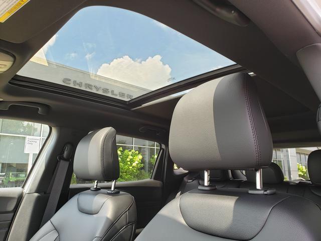 new 2025 Jeep Compass car, priced at $35,015