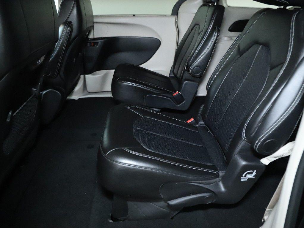 used 2024 Chrysler Pacifica car, priced at $28,383