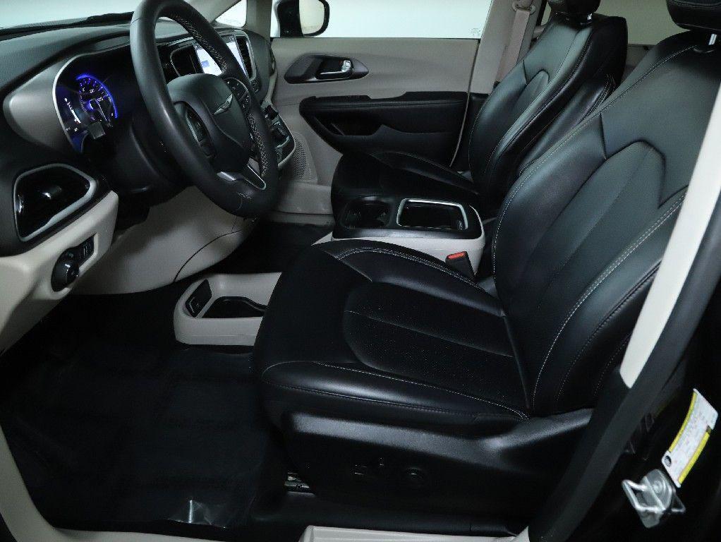 used 2024 Chrysler Pacifica car, priced at $28,383