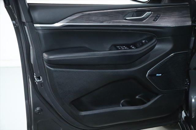 used 2022 Jeep Grand Cherokee car, priced at $36,752