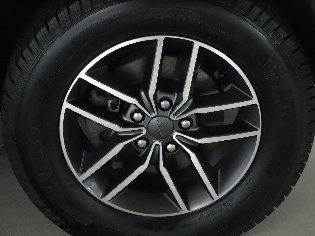 used 2020 Jeep Grand Cherokee car, priced at $23,987