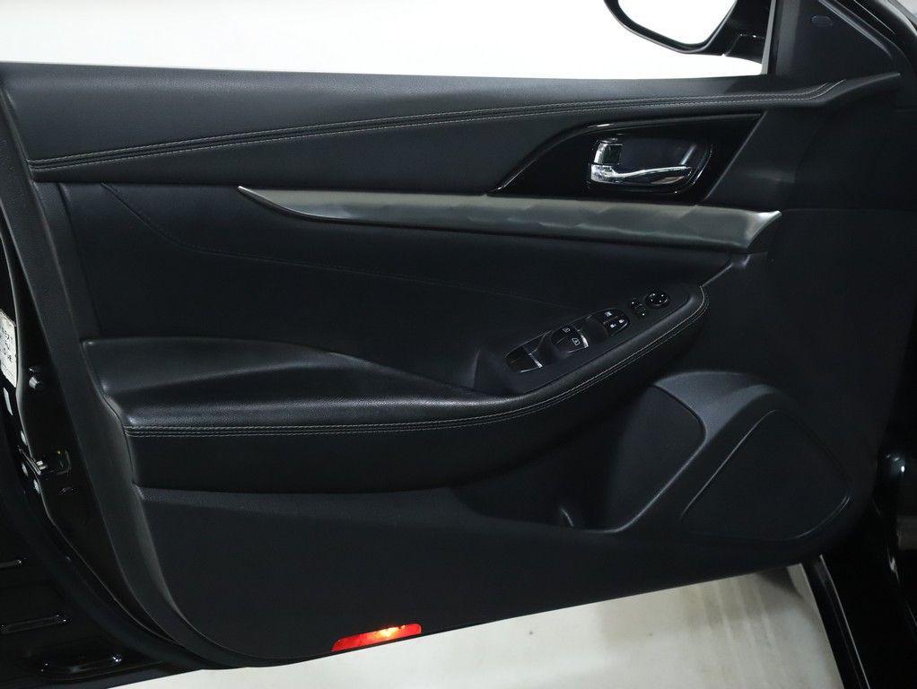 used 2021 Nissan Maxima car, priced at $16,391