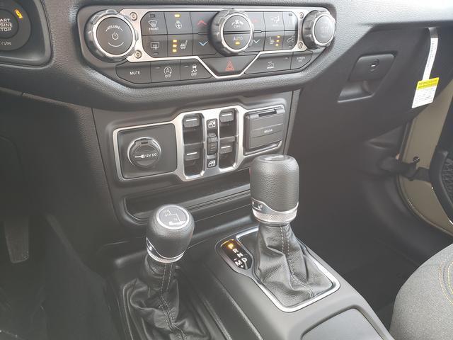 new 2025 Jeep Wrangler car, priced at $47,986
