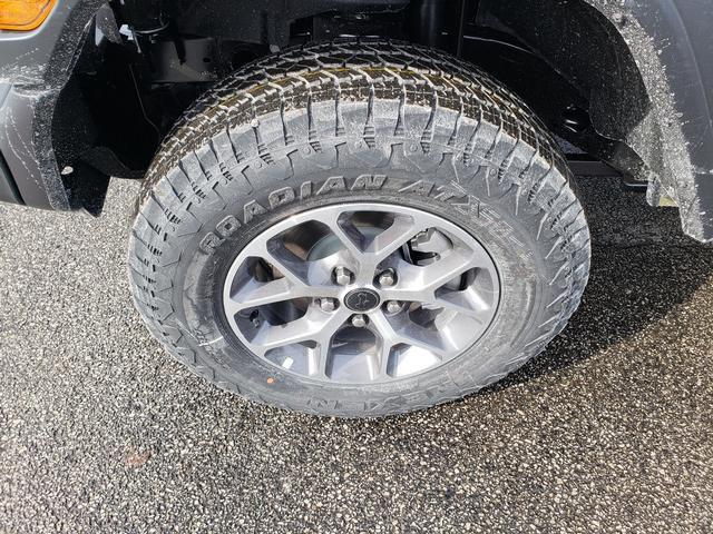 new 2025 Jeep Wrangler car, priced at $47,986