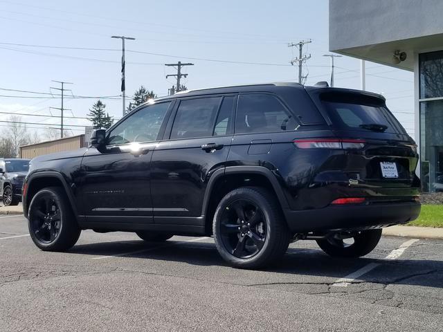 new 2025 Jeep Grand Cherokee car, priced at $51,354