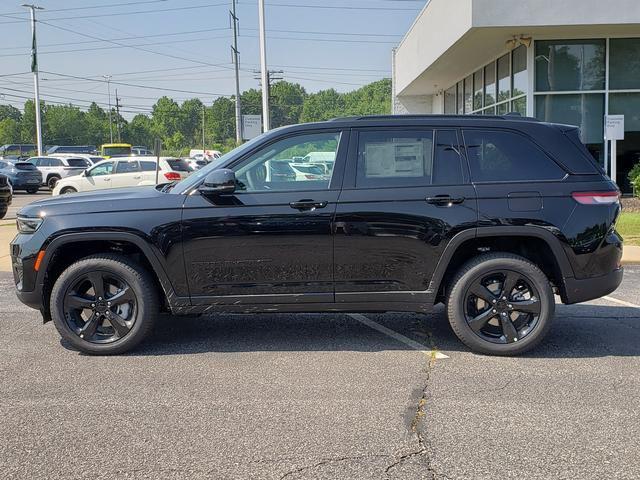 new 2025 Jeep Grand Cherokee car, priced at $48,192