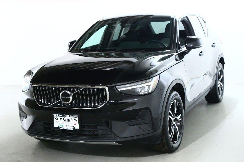 used 2025 Volvo XC40 car, priced at $30,591