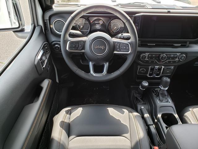 new 2025 Jeep Wrangler car, priced at $52,706