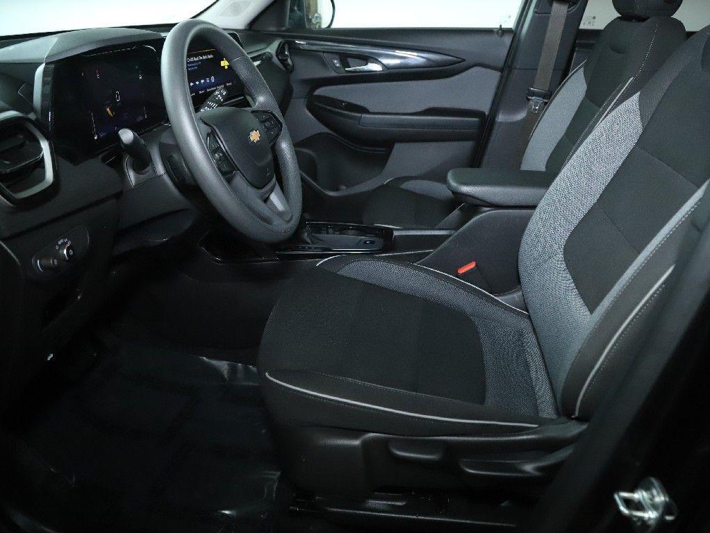 used 2025 Chevrolet TrailBlazer car, priced at $23,687