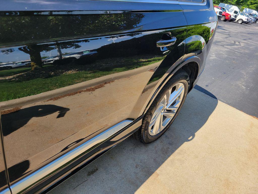 used 2024 Audi Q7 car, priced at $42,991