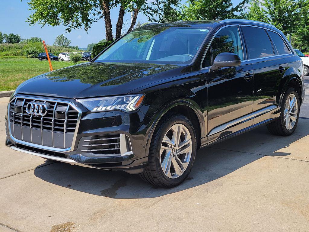 used 2024 Audi Q7 car, priced at $42,991