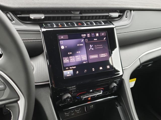 new 2025 Jeep Grand Cherokee car, priced at $32,364