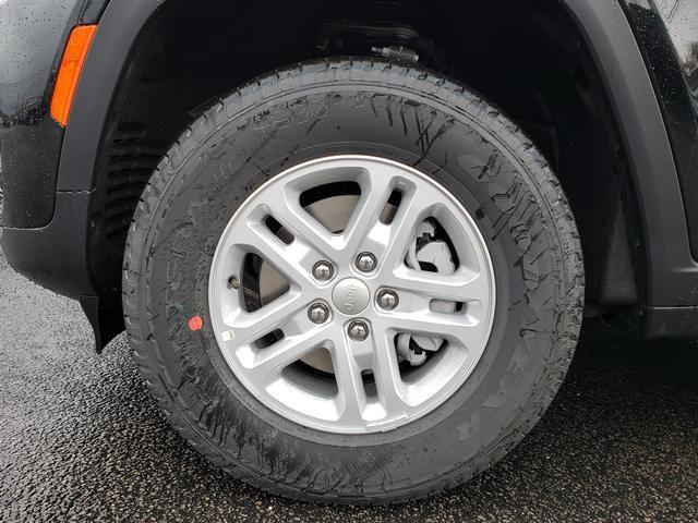 new 2025 Jeep Grand Cherokee car, priced at $32,364