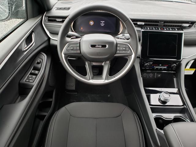 new 2025 Jeep Grand Cherokee car, priced at $32,364