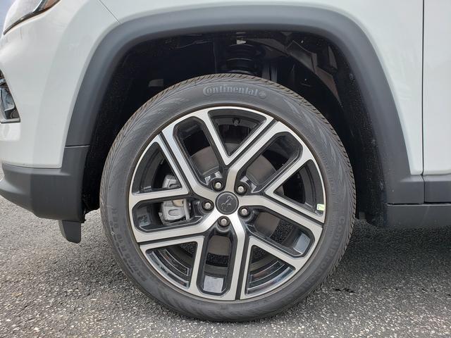 new 2025 Jeep Compass car, priced at $34,615
