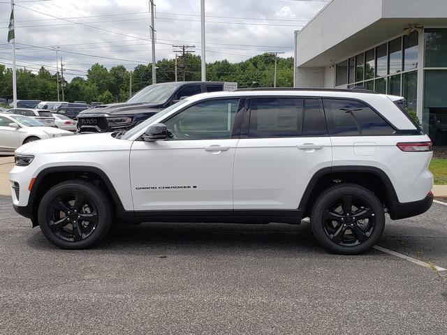 new 2025 Jeep Grand Cherokee car, priced at $41,007