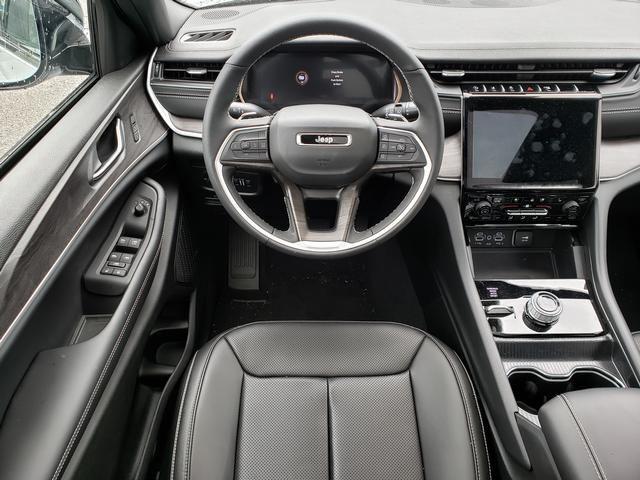 new 2025 Jeep Grand Cherokee L car, priced at $48,551