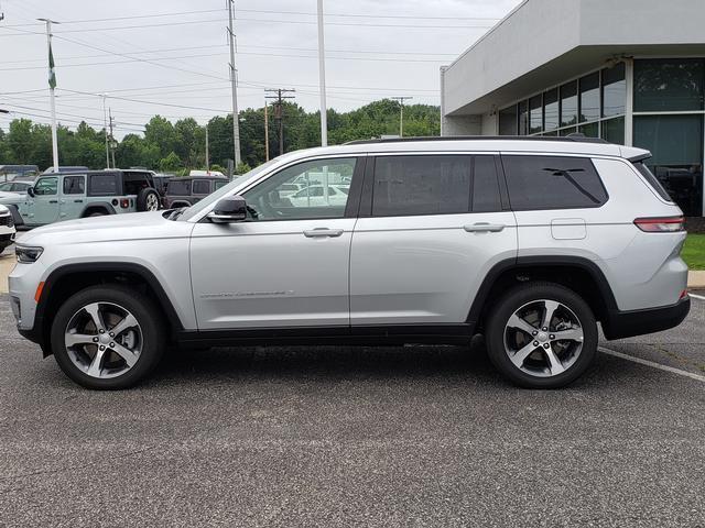 new 2025 Jeep Grand Cherokee L car, priced at $48,551