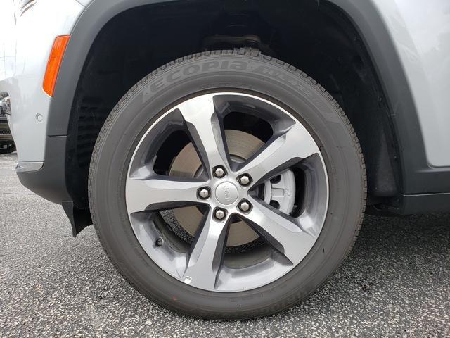 new 2025 Jeep Grand Cherokee L car, priced at $48,551