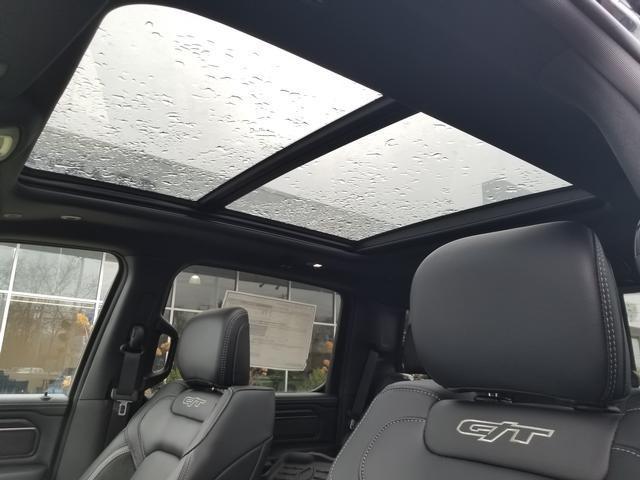 new 2025 Ram 1500 car, priced at $73,039