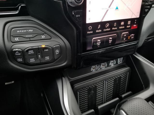 new 2025 Ram 1500 car, priced at $73,039