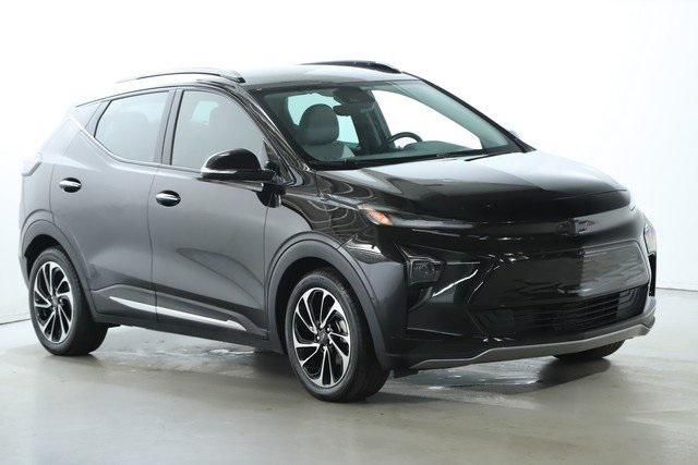 used 2022 Chevrolet Bolt EUV car, priced at $22,320